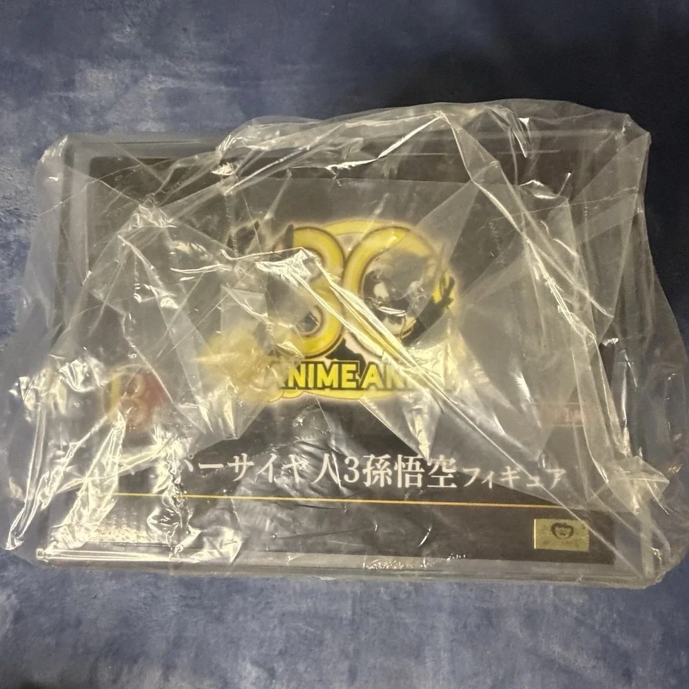 Dragon Ball 30Th Anniversary B Prize Ichibankuji Super Saiyan 3 Son Goku In Case